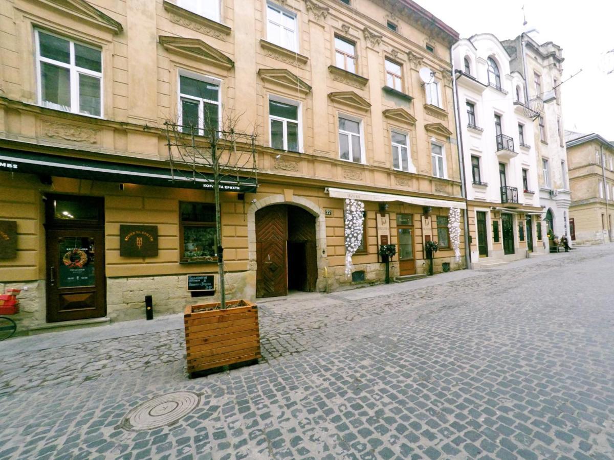 Lion King Lesya Ukrainka Apartment Лвив Екстериор снимка
